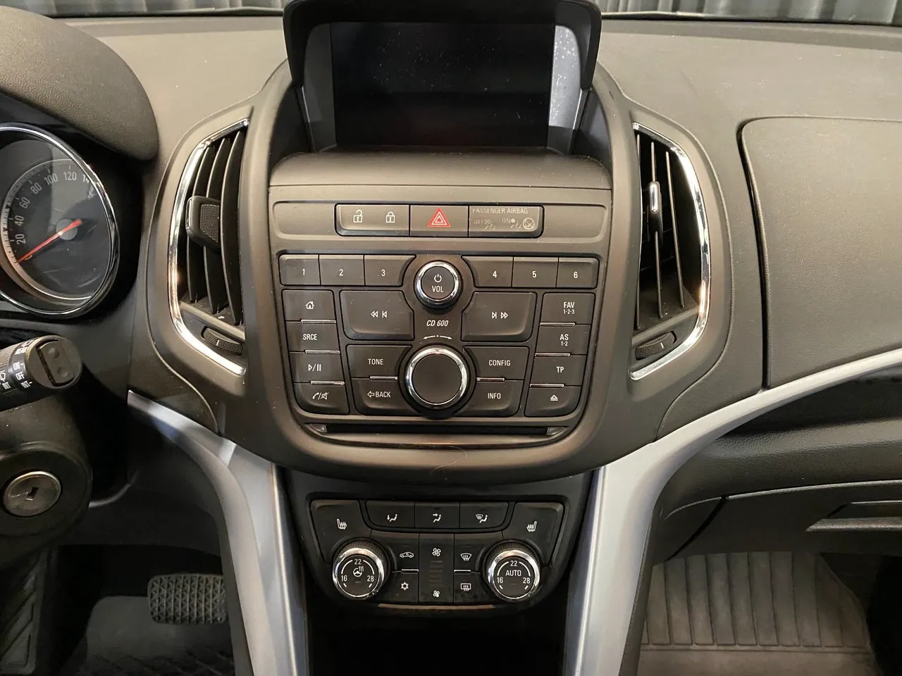 Vehicle image 36