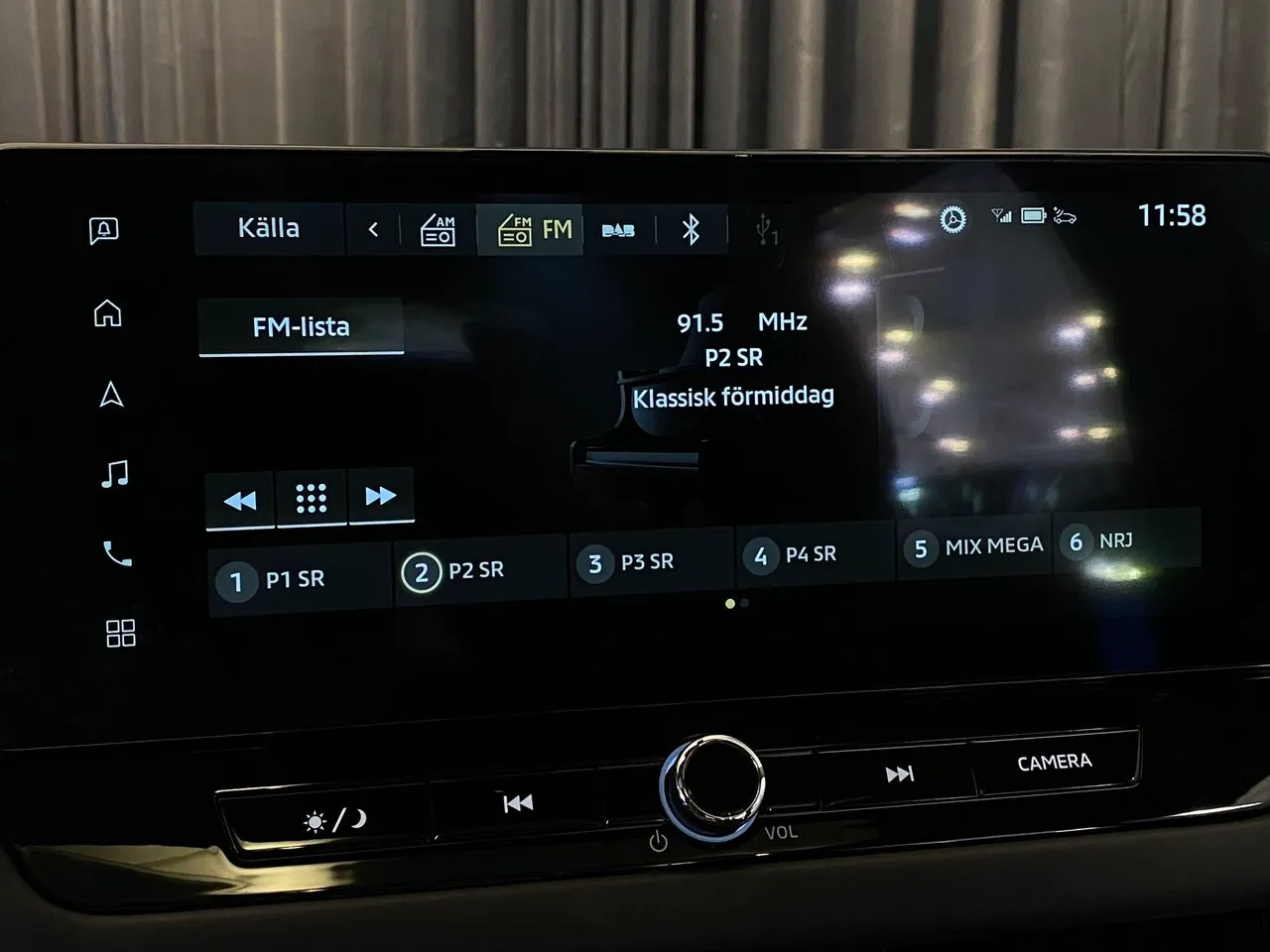 Vehicle image 34