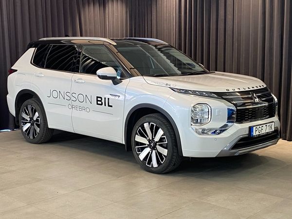 Mitsubishi Outlander INSTYLE PHEV 2 TONE - 2025