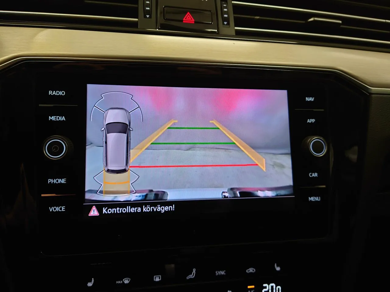 Vehicle image 20