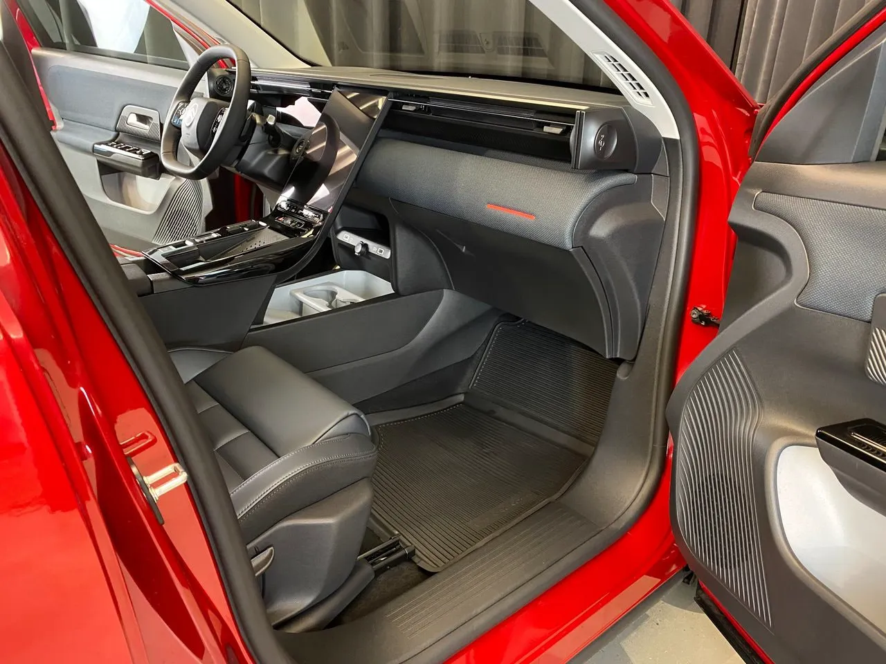 Vehicle image 36