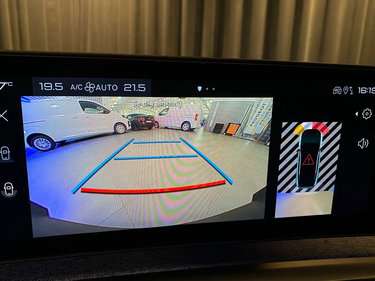 Vehicle image 36