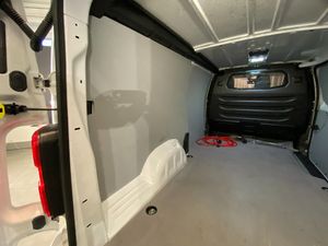 Peugeot e-Expert bild 24
