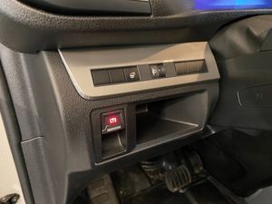 Peugeot e-Expert bild 33
