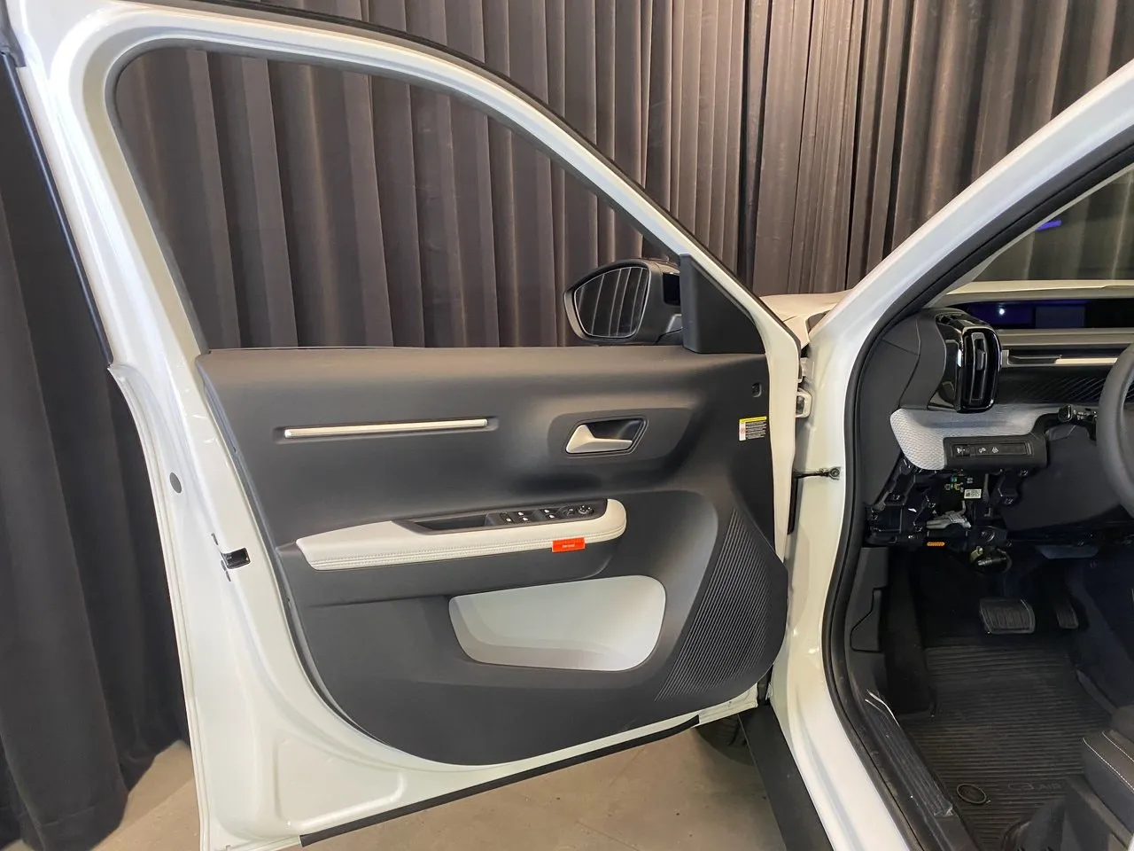 Vehicle image 31