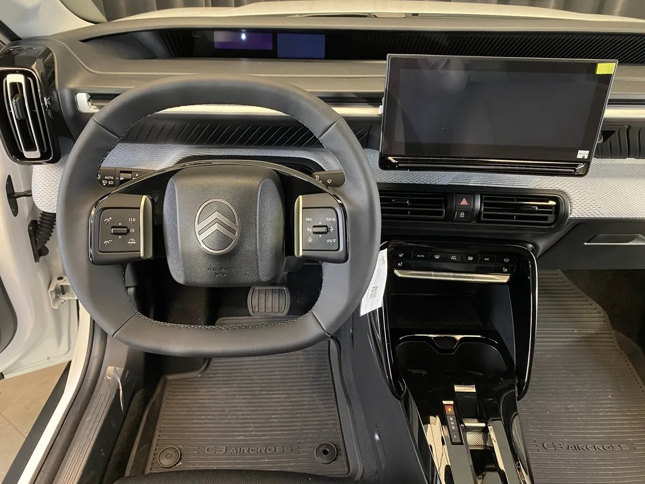 Vehicle image 36