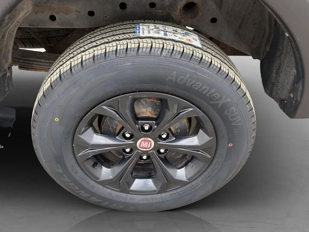 Vehicle image 33