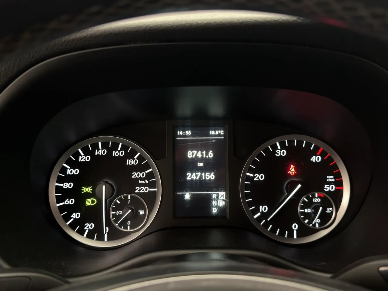 Vehicle image 22