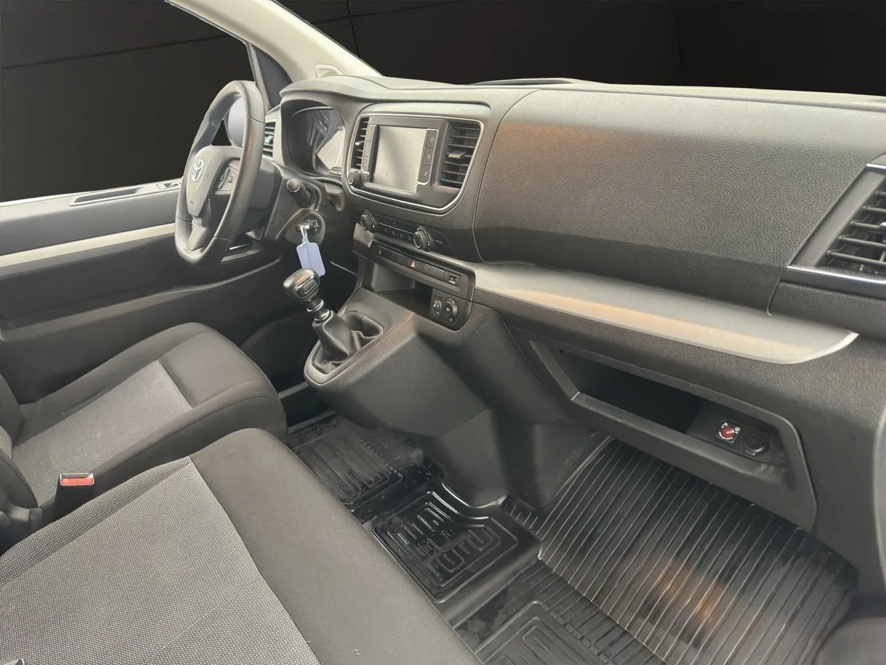 Vehicle image 25