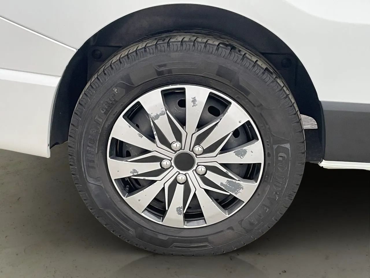 Vehicle image 31