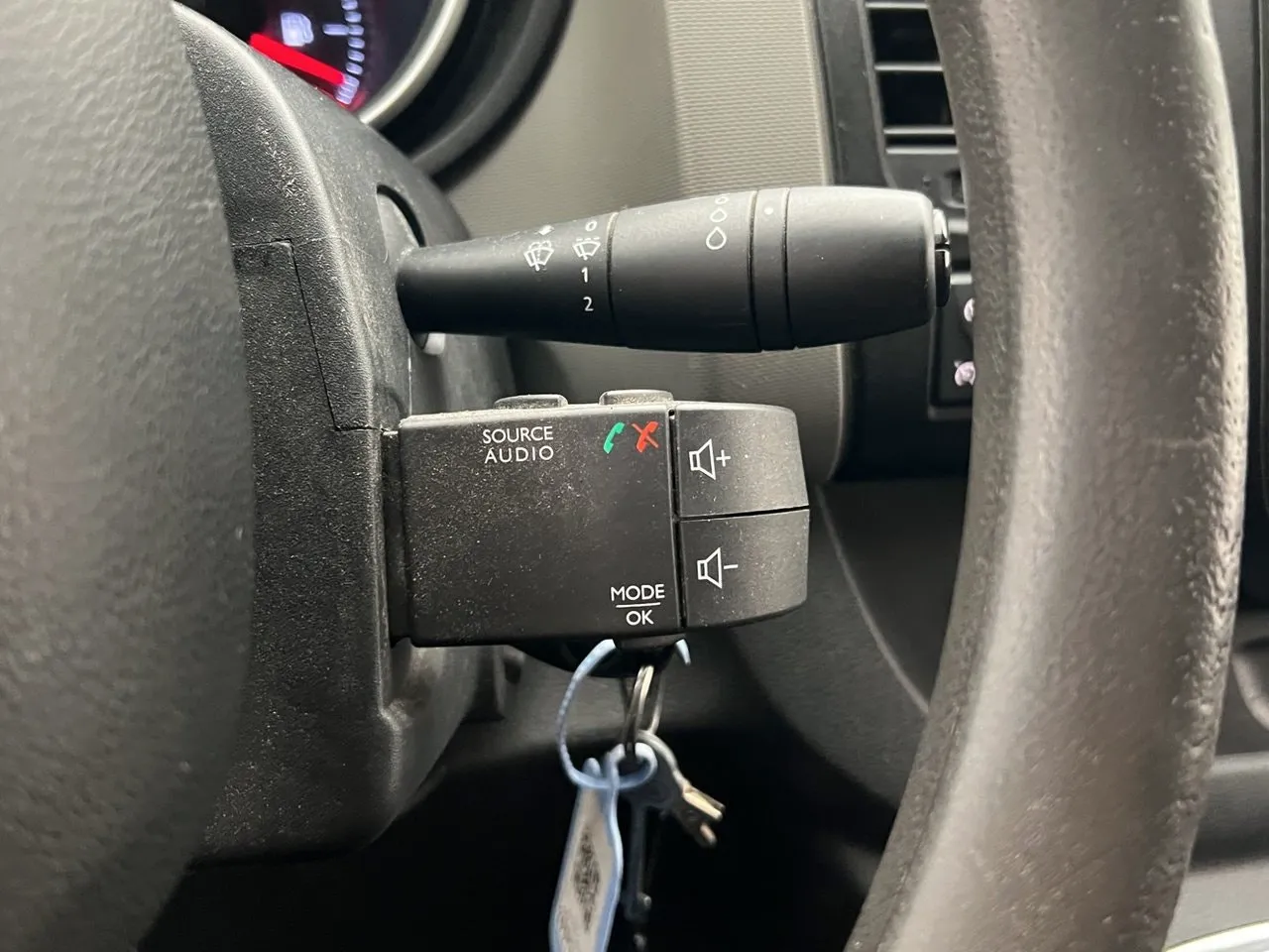 Vehicle image 20