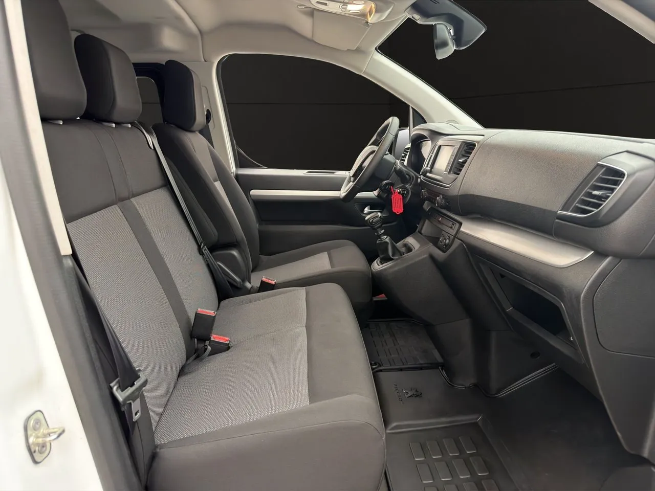 Vehicle image 22