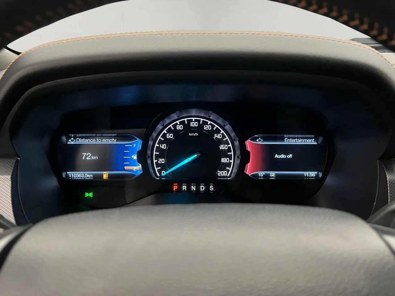 Vehicle image 16