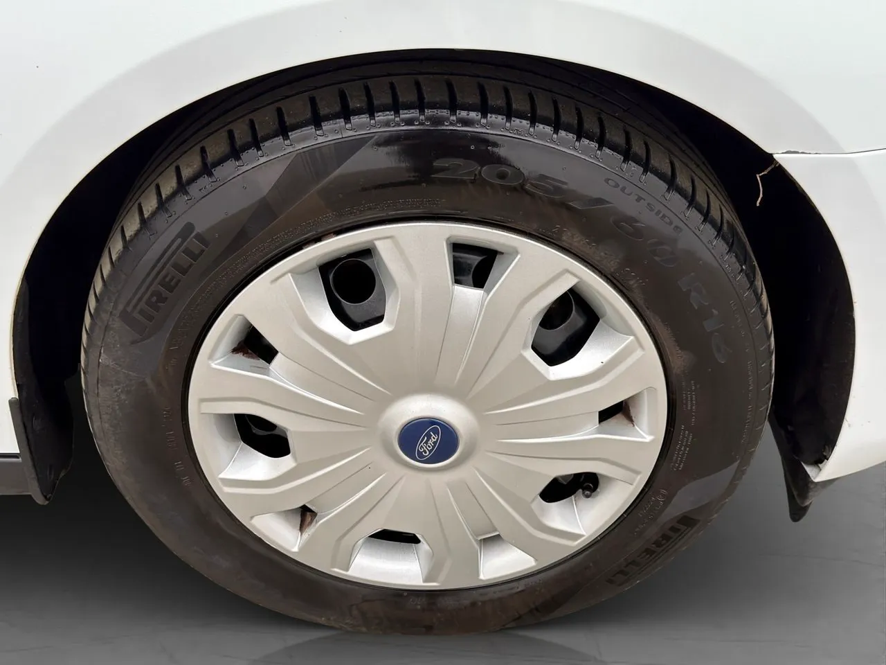 Vehicle image 30