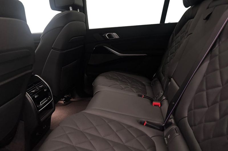 BMW X7 bild 11