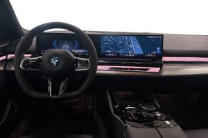 BMW i5 bild 8