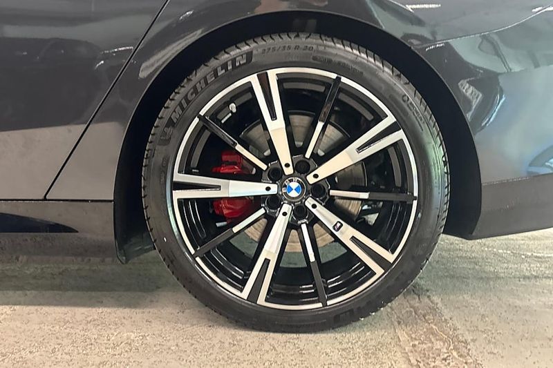 BMW i5 bild 14