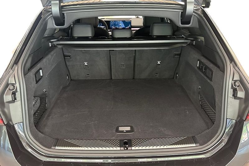 BMW i5 bild 10