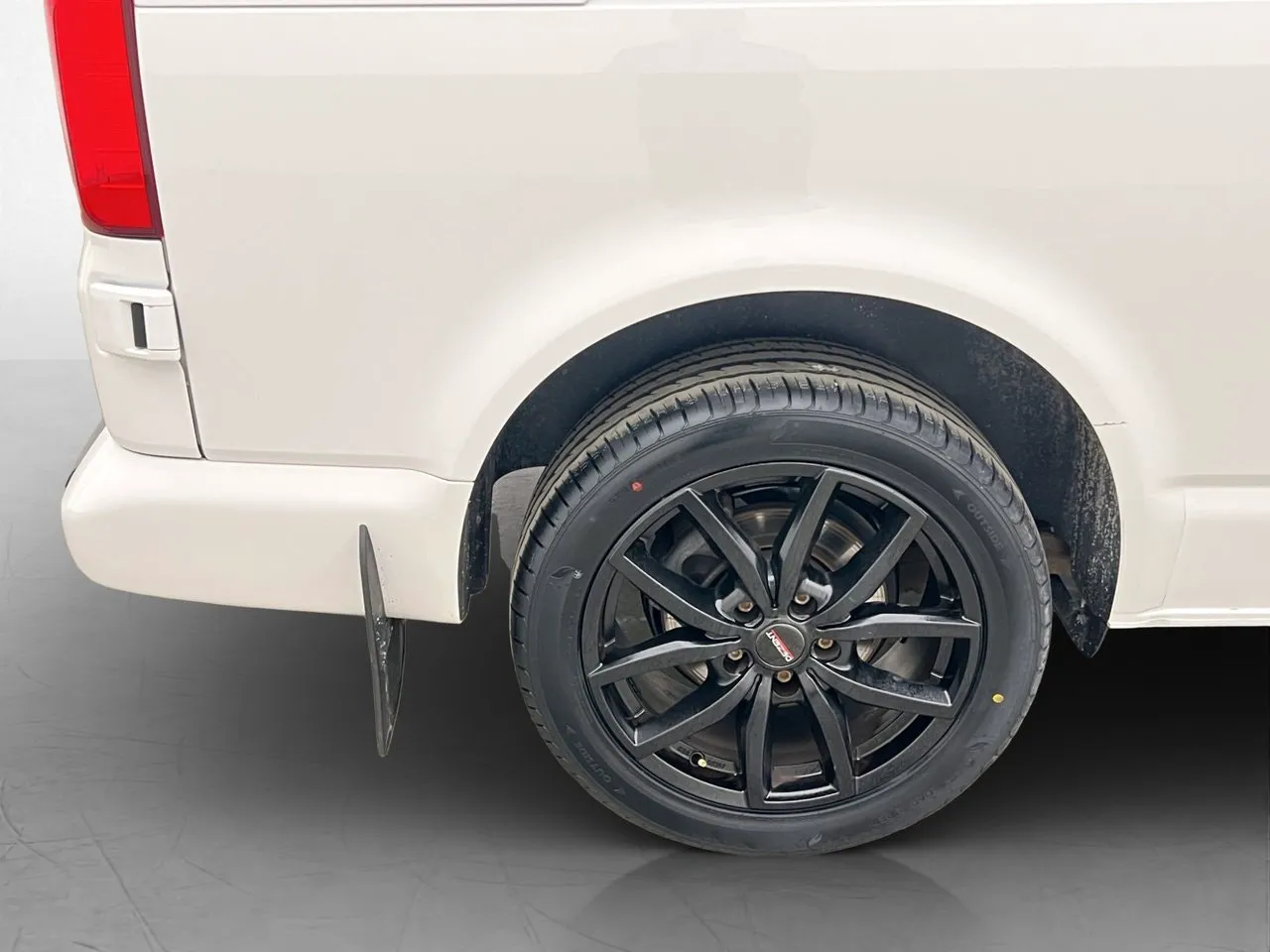 Vehicle image 36