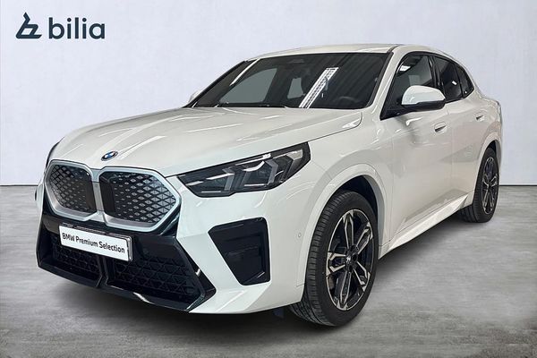 BMW X2 iX2 xDrive30 xDrive 30 M-Sport | Aktiv farth. | Drag | Tonade rutor - 2026