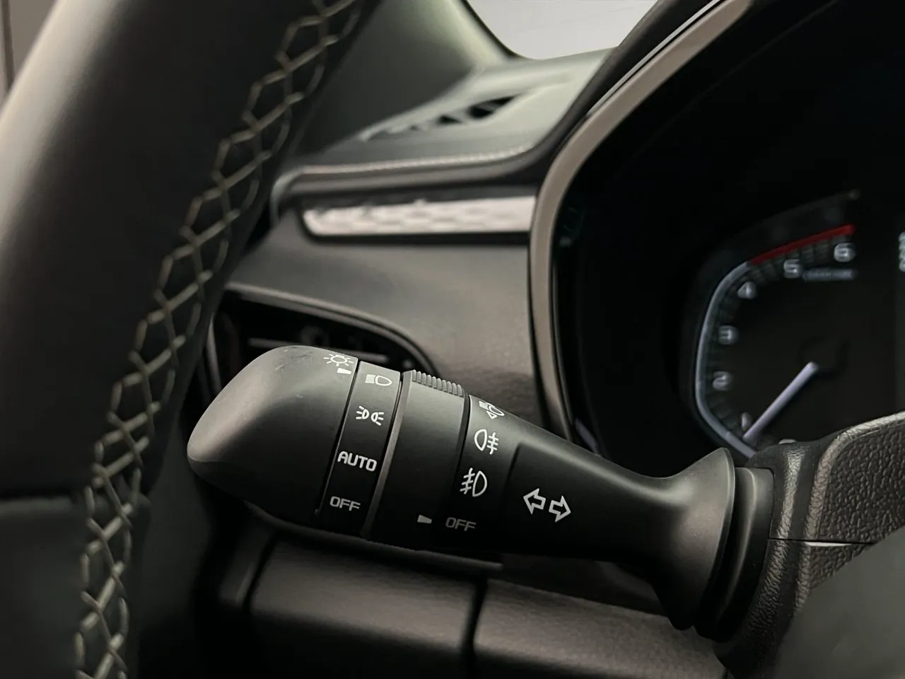 Vehicle image 18