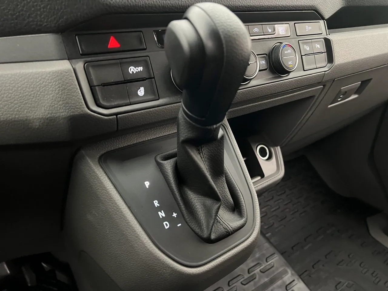 Vehicle image 24