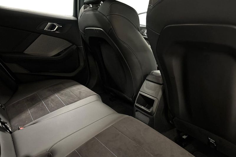 BMW 120 bild 7