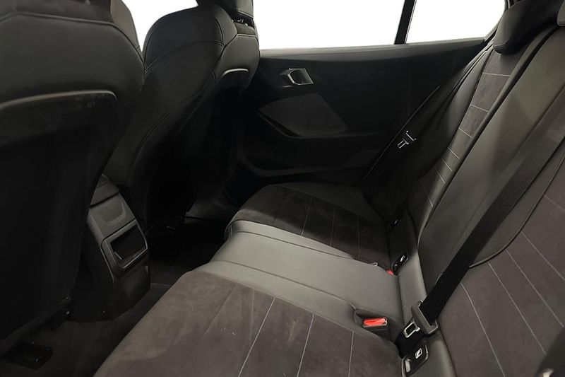 BMW 120 bild 11