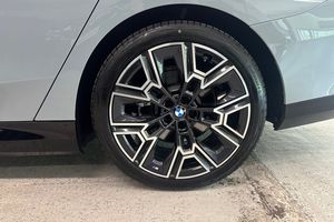 BMW 530 bild 16