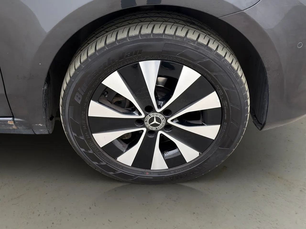 Vehicle image 36