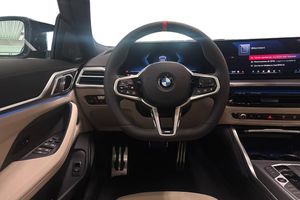 BMW i4 bild 11
