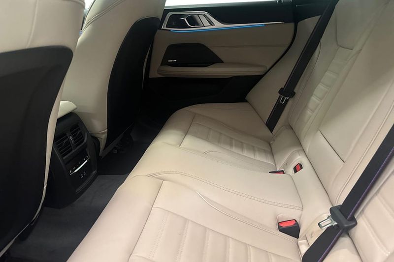 BMW i4 bild 15