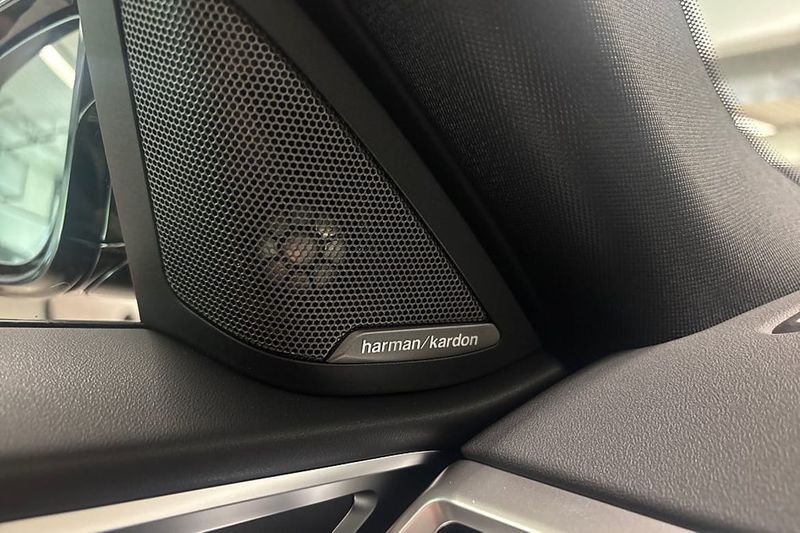 BMW i4 bild 7