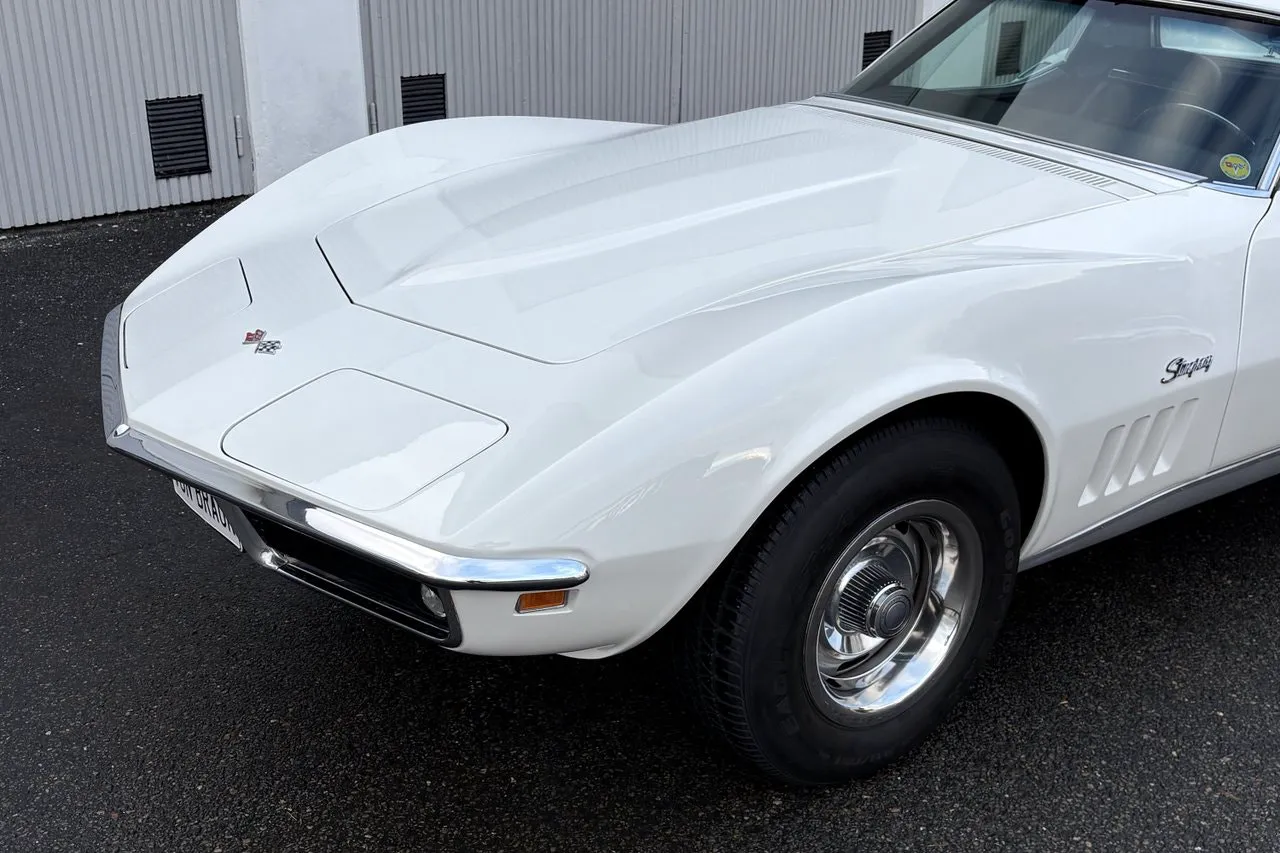 Vehicle image 23