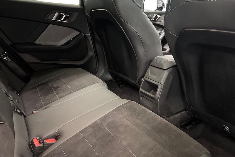BMW 120 bild 7