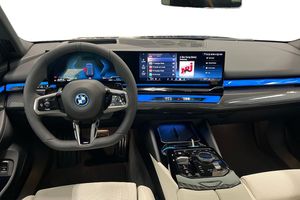 BMW 530 bild 8