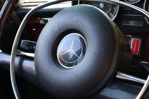 Mercedes 280 bild 19
