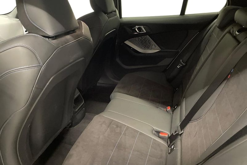 BMW 120 bild 11