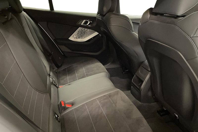 BMW 120 bild 7