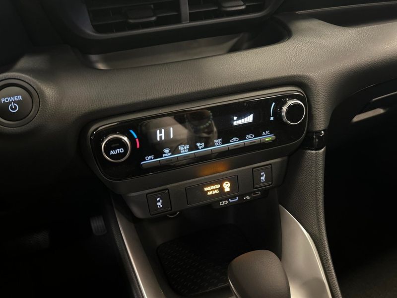 Mazda 2 bild 8