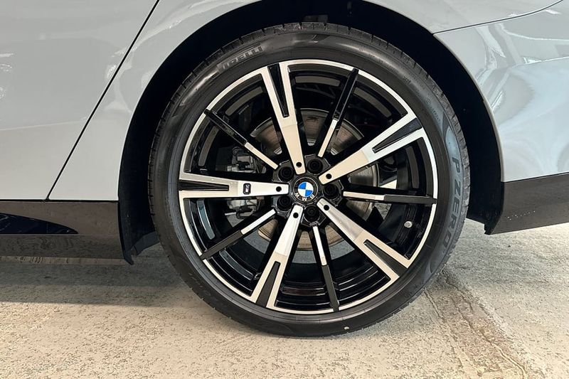 BMW 530 bild 14
