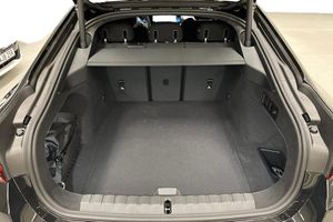 BMW i4 bild 10