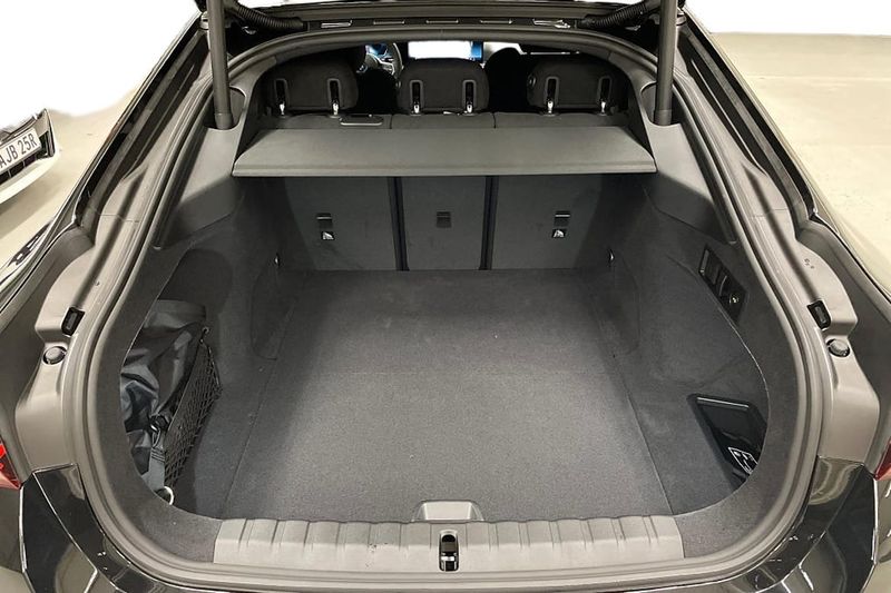 BMW i4 bild 10