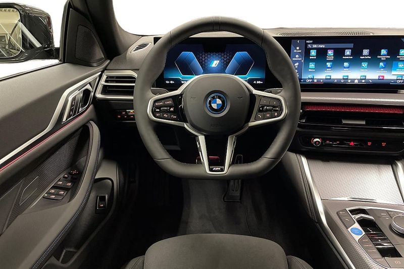 BMW i4 bild 9