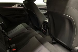BMW i4 bild 7