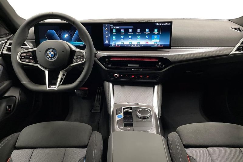 BMW i4 bild 8