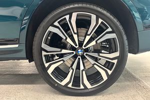 BMW X7 bild 18