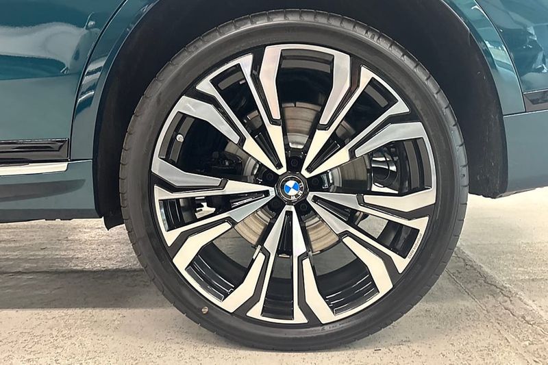 BMW X7 bild 18