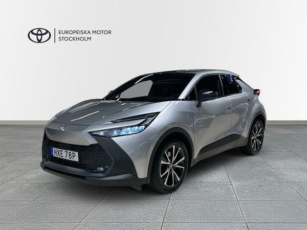 Toyota C-HR Hybrid AWD-i 2,0 STYLE / V-HJUL / MOMS - 2025