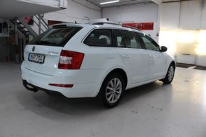 Skoda Octavia bild 6